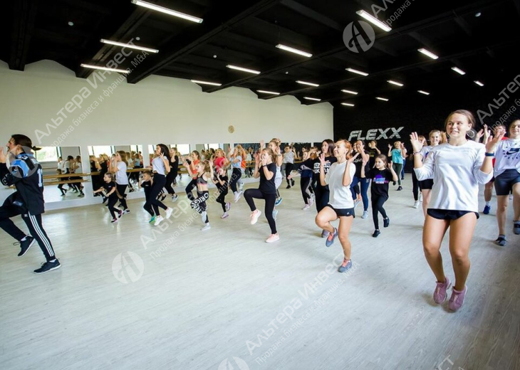 Школа танцев, существующая более 7 лет  Фото - 1