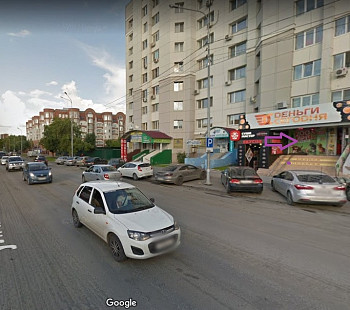 Продается торговое помещение на 1 линии с арендатором в центре города 110кв.м