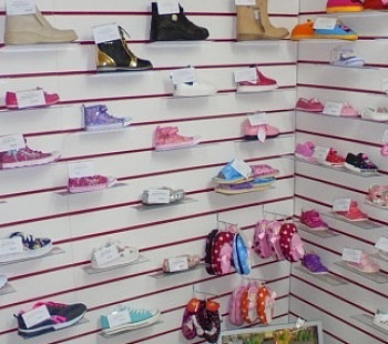 Магазин детской обуви с помещением в собственность