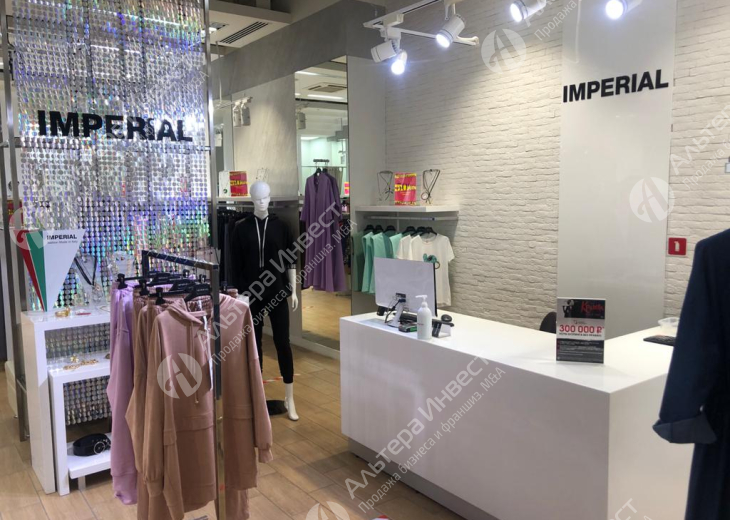 Магазин монобрендовой итальянской одежды в крупнейшем торговом центре  Фото - 9