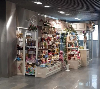 Круглосуточный магазин цветов и подарков с минимальной сезонностью