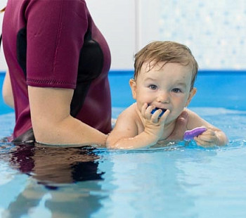 Франшиза «Брызги-Визги» – бассейн раннего плавания для детей и их родителей