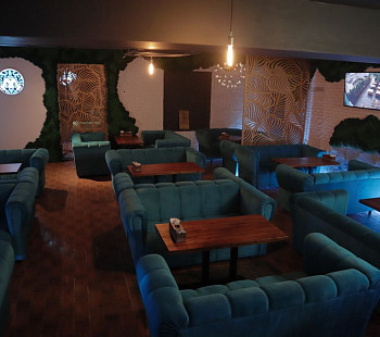 Кальянная, бар - ресторан известной франшизы на юге Москвы.