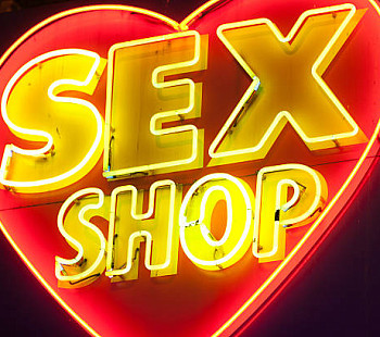 Sex shop. 3 года работы. Прибыль 140000р/мес