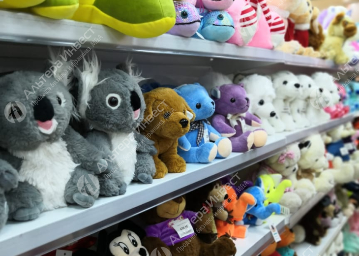 Магазин детской одежды и игрушек в крупном ТЦ Фото - 1