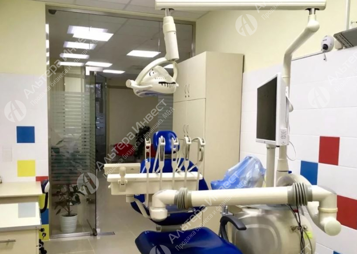 Стоматологическая клиника с кабинетом косметолога рядом с метро Фото - 1