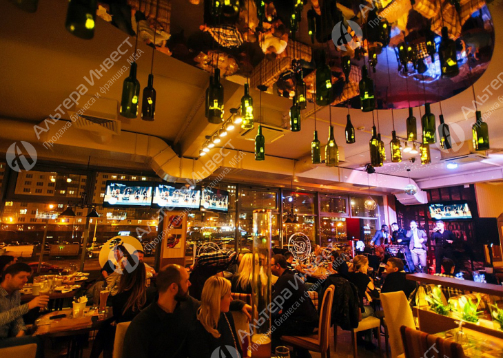 Просторный ресторан с собственной пивоварней и  алкогольной лицензией Фото - 1