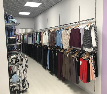 Популярный магазин женской одежды в крупном ТЦ