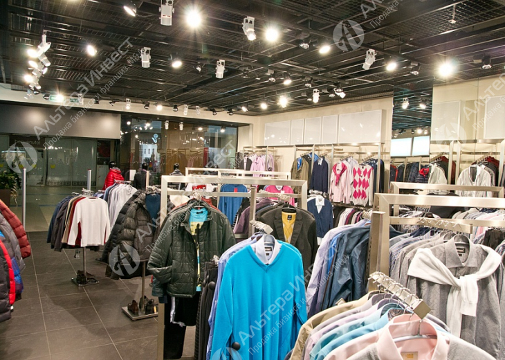 Магазин одежды в ТЦ Фото - 1