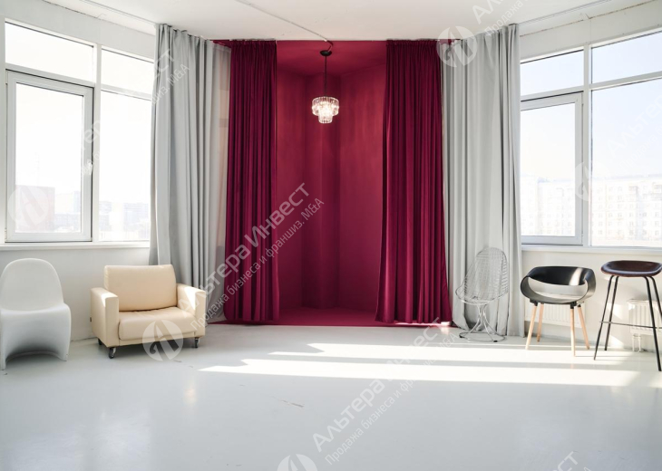 Фотостудия с циклорамой 300 м2 Фото - 1