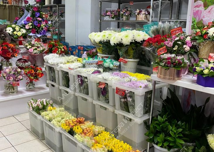 Два цветочных магазина возле метро. Большая проходимость Фото - 7