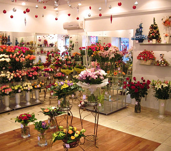 Цветочный магазин с выгодным рпсположением