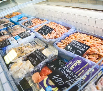 Точка по продаже морепродуктов в проходимом месте 