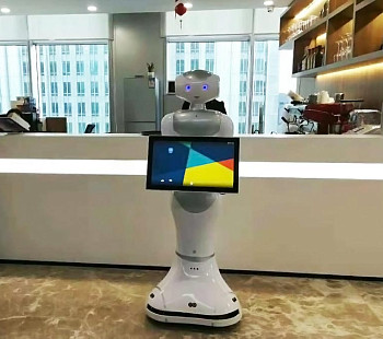 Франшиза «ROBOMAX» – аренда роботов с искусственным интеллектом
