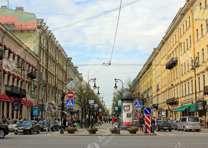 Мини отель в центре города на 3 номера. 1 этаж. Фото - 2