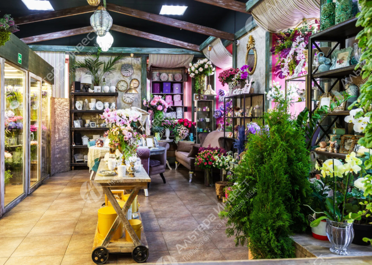 Красивый цветочный магазин рядом с метро Фото - 1
