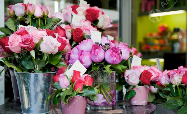 Магазин цветов в центре с особой атмосферой Фото - 1