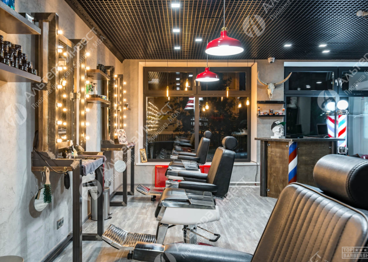 Прибыльный barbershop с известным брендом | Василеостровский район Фото - 1