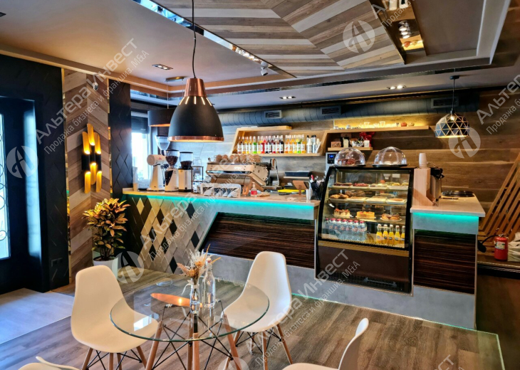 Уютная кофейня в ЖК бизнес-класса с дизайнерским ремонтом Фото - 1