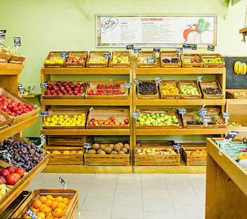 Продуктовый магазин с необходимым торговым оборудованием близ метро Гражданский проспект