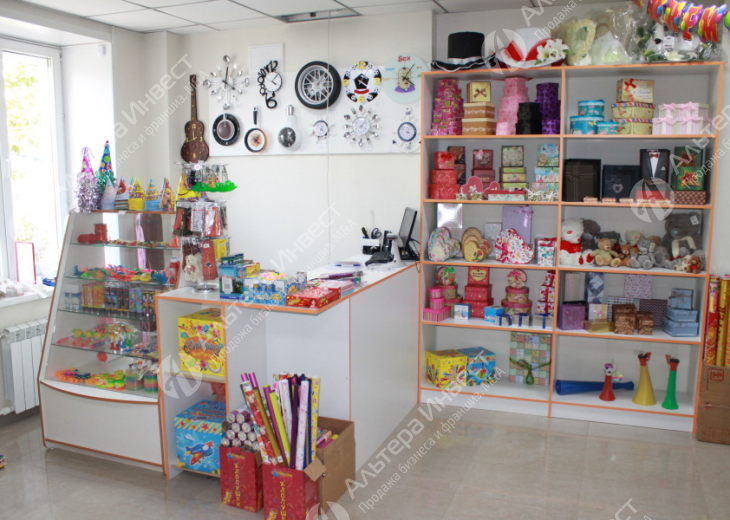 Магазин детских игрушек и товаров для праздников. Фото - 1