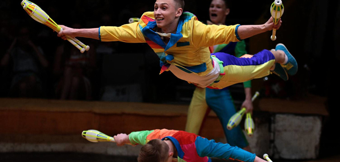 Франшиза «Кружок» – школа цирка и гимнастики Фото - 1