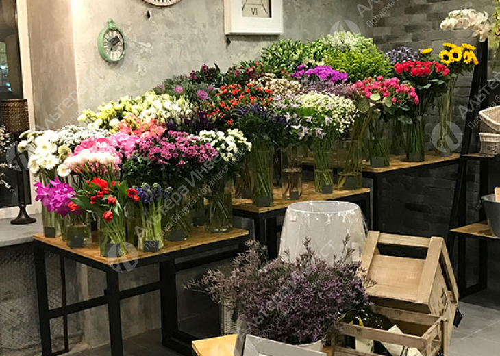 Премиальный цветочный бутик в центре города Фото - 1
