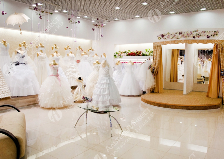 Популярный свадебный салон  Фото - 1