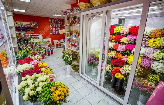 Магазин цветов в центре на первой линии Фото - 1