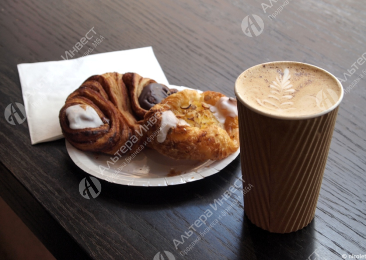 Кофе с собой и пекарня с высокой проходимостью Фото - 1