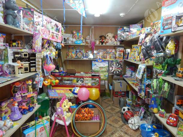 Магазин канцтоваров и игрушек на красной линии Фото - 1
