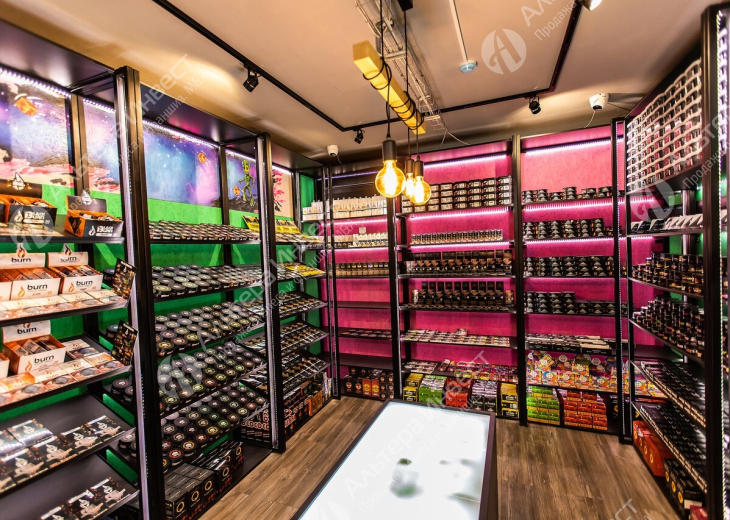 Магазин табачной, кальянной продукции и аксессуаров в центре города Фото - 1