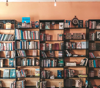 Книжный магазин в Адмиралтейском районе