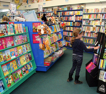 Сеть магазинов книг и канцтоваров по ликвидационной цене