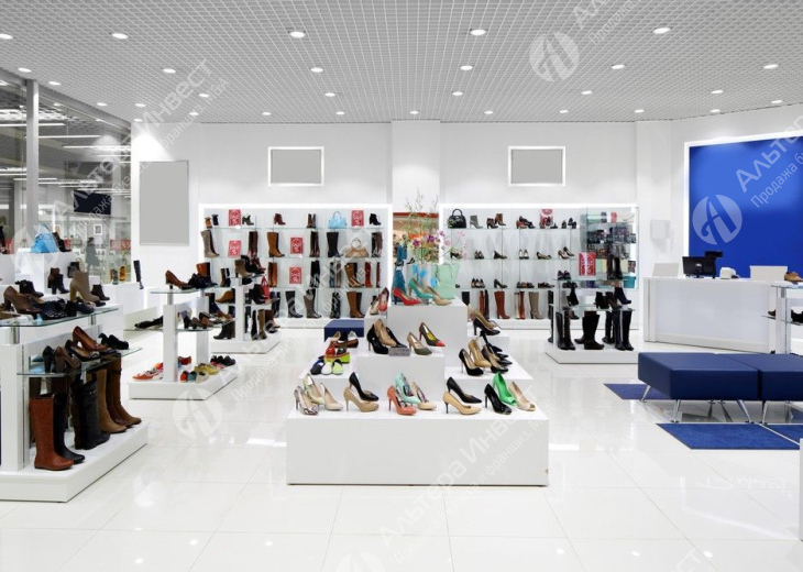 Обувной бутик с большим товарным остатком в крупном ТРК Фото - 1