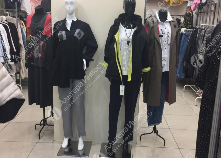Магазин женской одежды в известном Торговом Центре со стажем работы 13 лет Фото - 6
