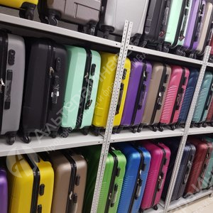 Магазин чемоданов и сумок / Доход 100000  Фото - 5