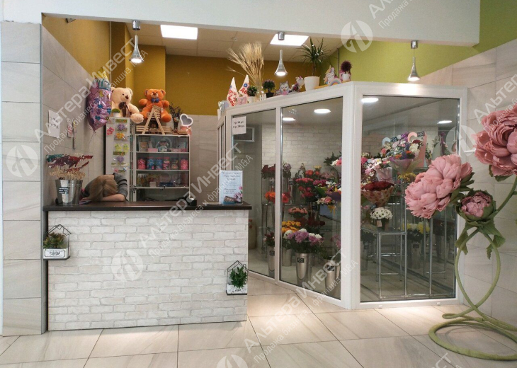 Цветочный магазин в центре города  Фото - 1