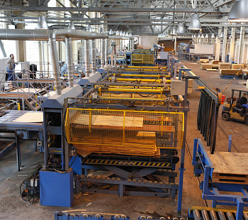 Завод по производству фанеры/полный цикл глубокой переработки древесины/Производительная мощность оборудования - 1000 кубов фанеры в месяц (готовой продукции)