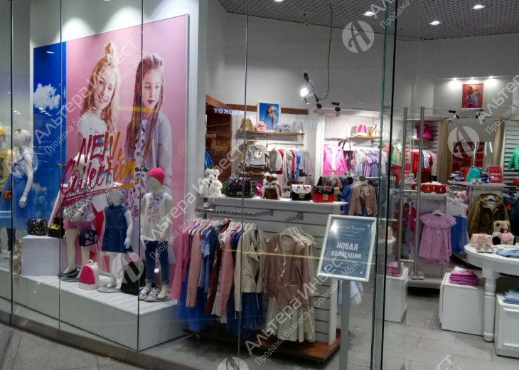 Магазин брендовой детской одежды в большом ТЦ Фото - 1