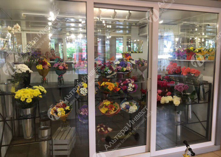 Магазин цветов,  5 лет на рынке Фото - 1
