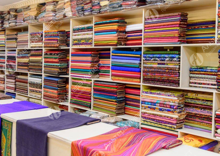Магазин тканей и швейной фурнитуры в Калининском районе с помещением в собственности Фото - 1