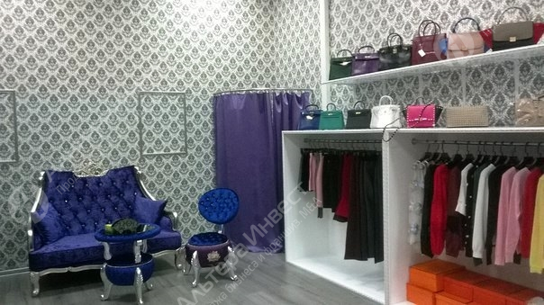 Showroom модной и стильной одежды в крупном ТРЦ Фото - 1