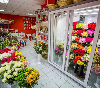 Цветочный магазин на ВИЗе
