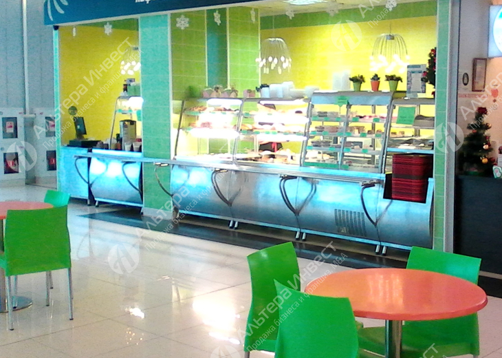 Столовая-кафе быстрого питания в крупном торговом центре Фото - 1