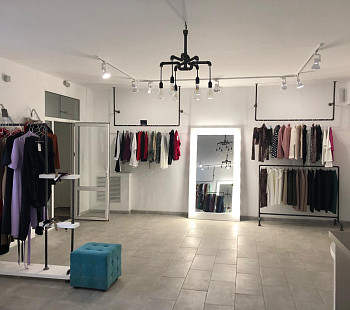 Готовый магазин одежды с дизайнерским ремонтом