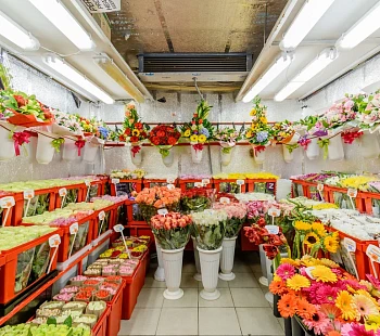 Цветочный магазин в Аннино.