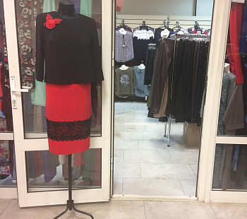 Магазин женской одежды по цене ниже активов 