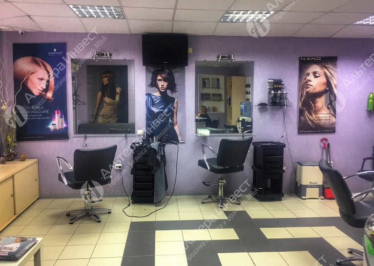 Салон-парикмахерская в собственности в центре Тюмени Фото - 1