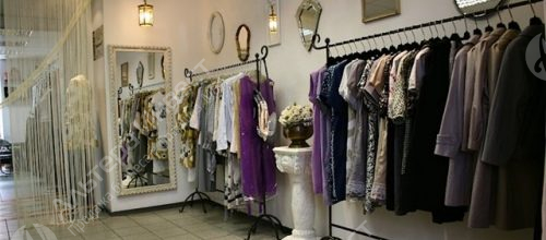 Магазин женской одежды в центре Фото - 1